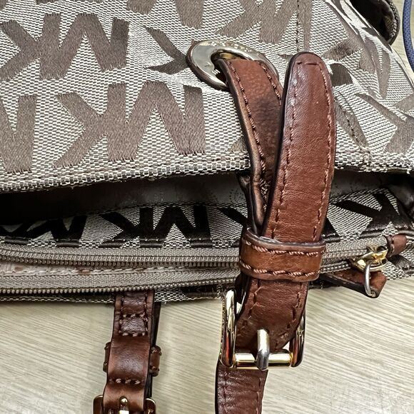 Michael Kors Khaki Signature Canvas Double Handles Tote Bag - Picture 10 of 16